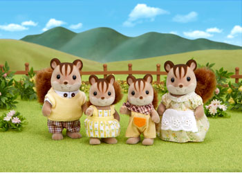 Sylvanian Families - Walnut Squirrel Family - Toot Toot Toys